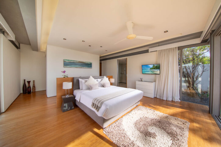 Villa Cielo - Master Bedroom 4 3